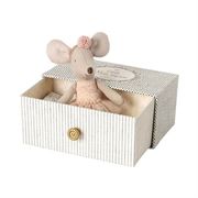 Obrazek Myszka Młodsza Siostra Tancerka w pudełku / Dancing Mouse in daybed MAILEG